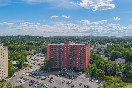apt-702-115 W Squantum St, Quincy, MA, 02171-2147 | Card Image
