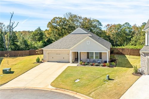 934 Great Bear Road, OPELIKA, AL, 36804 | Card Image