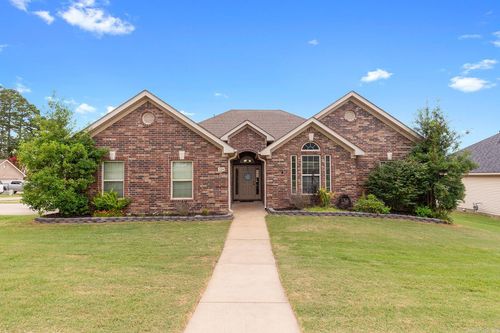 2104 Magna Carta Ln, Bryant, AR, 72022-9258 | Card Image