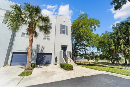 5301 Escena Ct, Tampa, FL, 33611-5670 | Card Image