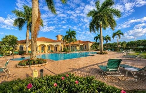 6613 Old Farm Trl, Boynton Beach, FL, 33437-7903 | Card Image