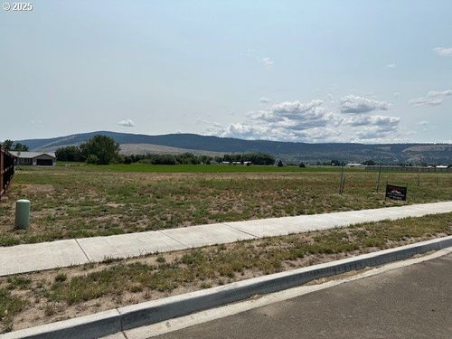 10603 Greg Ln, IslandCity, OR, 97850 | Card Image