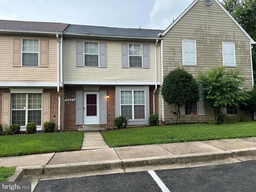 2420 Rosecroft Ct, Oxon Hill, MD, 20745-3644 | Card Image