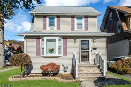 201 E Lincoln Ave, Roselle Park, NJ, 07204-1707 | Card Image