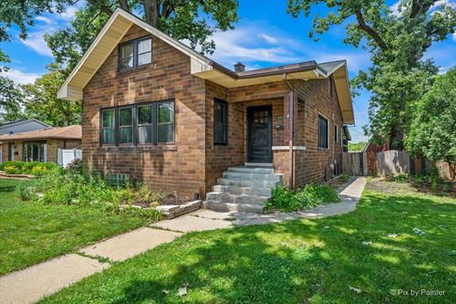 7224 W 112th St, Worth, IL, 60482-1703 | Card Image