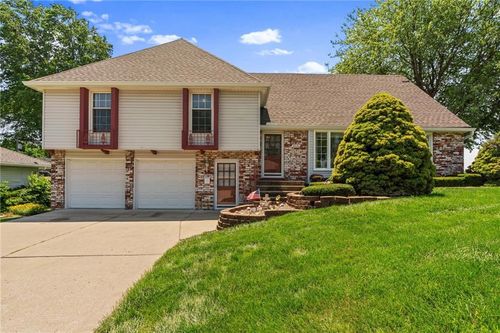 2601 Ne 69th Ter, Kansas City, MO, 64119-1132 | Card Image