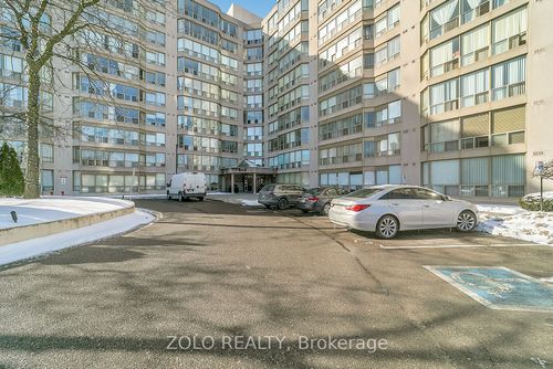819-309 Major Mackenzie Dr E, Richmond Hill, ON, L4C9V5 | Card Image