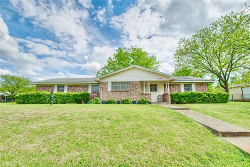 1204 W 21st St, Clifton, TX, 76634-2310 | Card Image