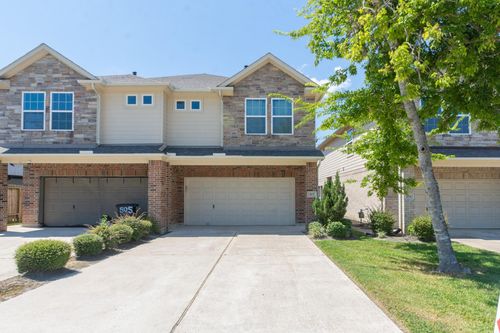 507 N 1st St, La Porte, TX, 77571-3301 | Card Image