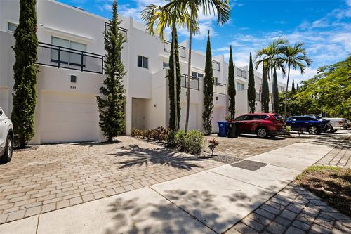834-834 Ne 19th Ave, Fort Lauderdale, FL, 33304 | Card Image