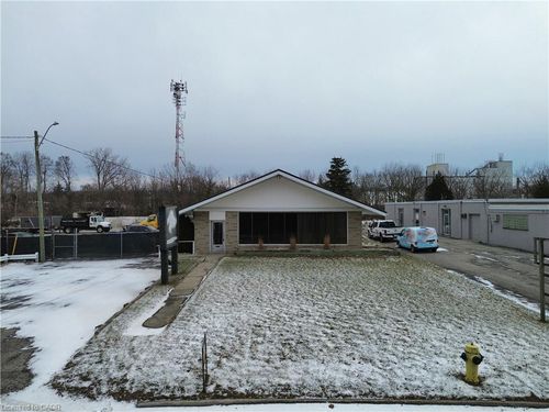 607 Bank St N, Simcoe, ON, N3Y3N3 | Card Image