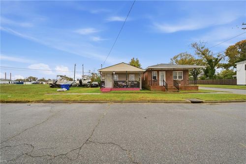 1241 Wirt Ave, Portsmouth, VA, 23704-6947 | Card Image