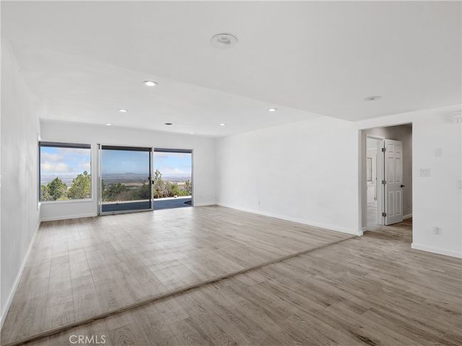 31611 157 Th St E, House other with 3 bedrooms, 3 bathrooms and 2 parking in Llano CA | Image 12