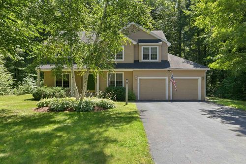 54 Forest Dr, Lincoln, NH, 03251-4445 | Card Image