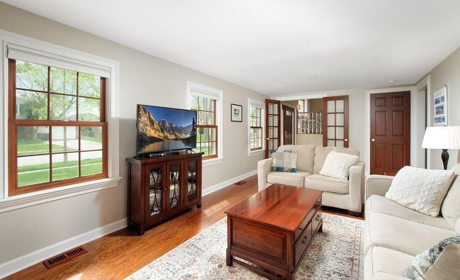 304 N Norman Dr, House other with 4 bedrooms, 2 bathrooms and 1 parking in Palatine IL | Image 18