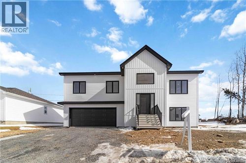 104 Glennorth St, Fredericton, NB, E3G0A6 | Card Image