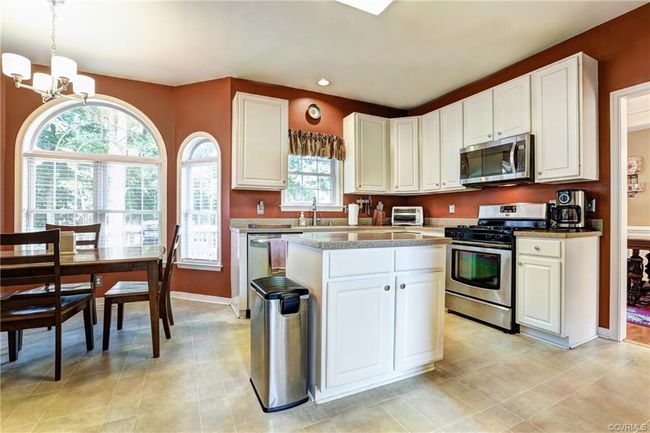 9094 Minglewood Lane, Home with 5 bedrooms, 2 bathrooms and null parking in Mechanicsville VA | Image 6