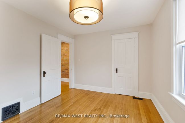 96 Roncesvalles Ave, Home with 3 bedrooms, 3 bathrooms and null parking in Toronto ON | Image 26