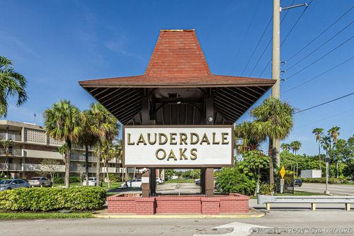 3090 Nw 46th Ave, Lauderdale Lakes, FL, 33313-1831 | Card Image