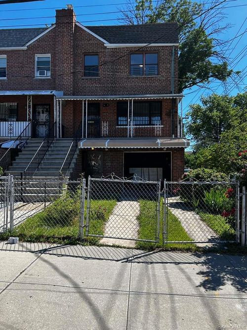 1149 East E 219th St, Bronx, NY, 10469-1503 | Card Image