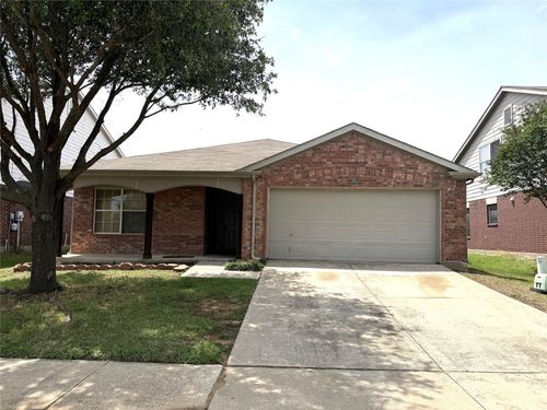 8824 Sagebrush Trl, Cross Roads, TX, 76227-3825 | Card Image