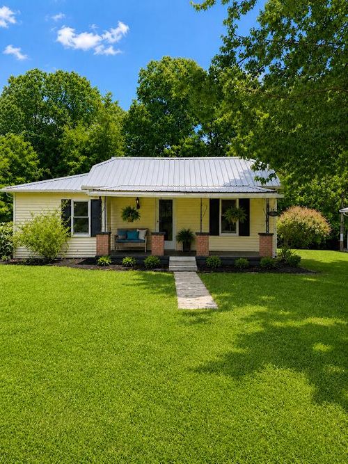 15030 Ky Highway 1247, Waynesburg, KY, 40489-8247 | Card Image