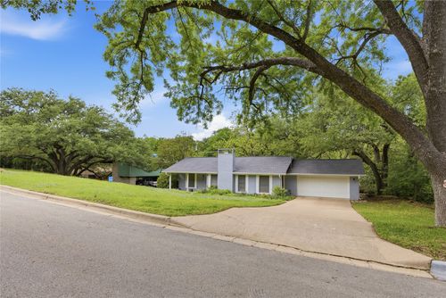 5902 Highland Pass, Austin, TX, 78731-4029 | Card Image