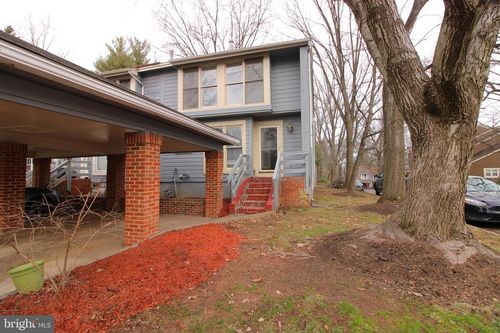 11430 Fairway Dr, RESTON, VA, 20190-4415 | Card Image