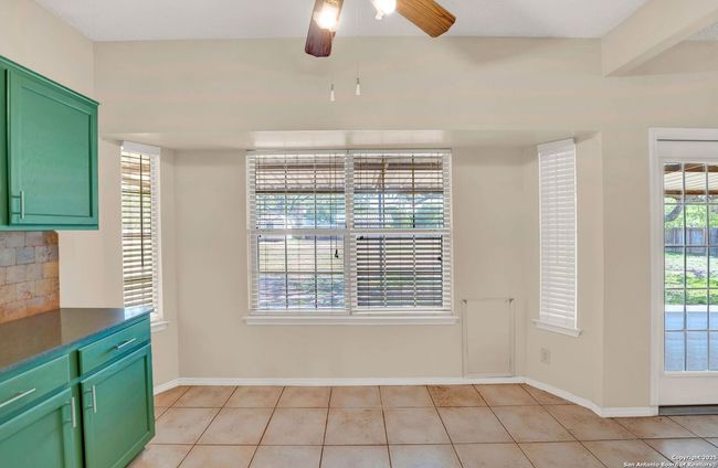 1314 Acorn Rd, House other with 3 bedrooms, 2 bathrooms and null parking in Hondo TX | Image 16