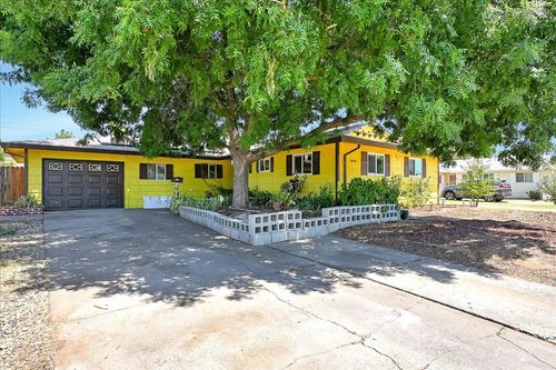 10249 Malaga Way, Rancho Cordova, CA, 95670 | Card Image