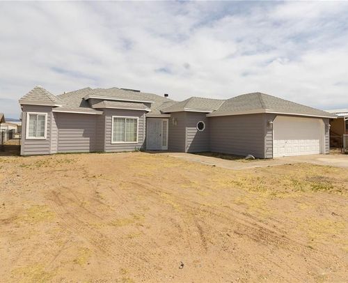 8286 S Smoketree Ln, Mohave Valley, AZ, 86440-9285 | Card Image