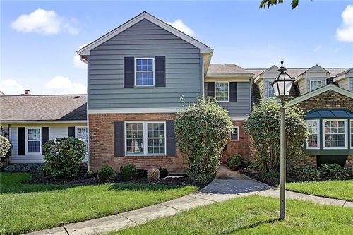 7789 Thomas Jefferson Ln, Centerville, OH, 45459-4018 | Card Image