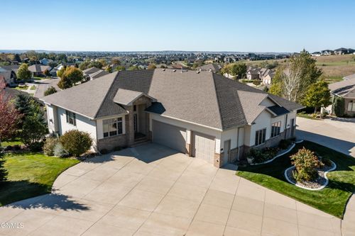 3424 Chevelle Cir, Bismarck, ND, 58503-1701 | Card Image