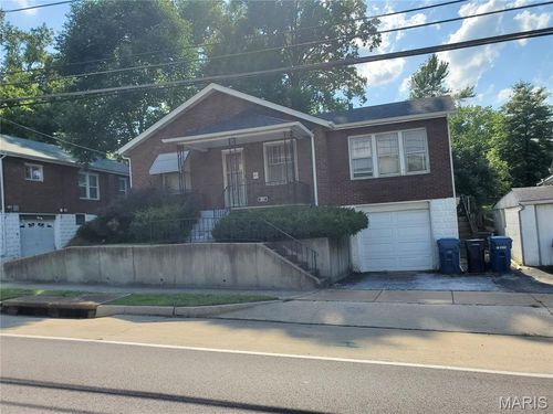 2937 N Hanley Rd, Saint Louis, MO, 63121-4211 | Card Image