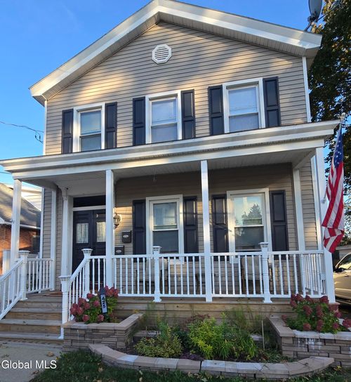 425 6th Ave, Watervliet, NY, 12189-3839 | Card Image
