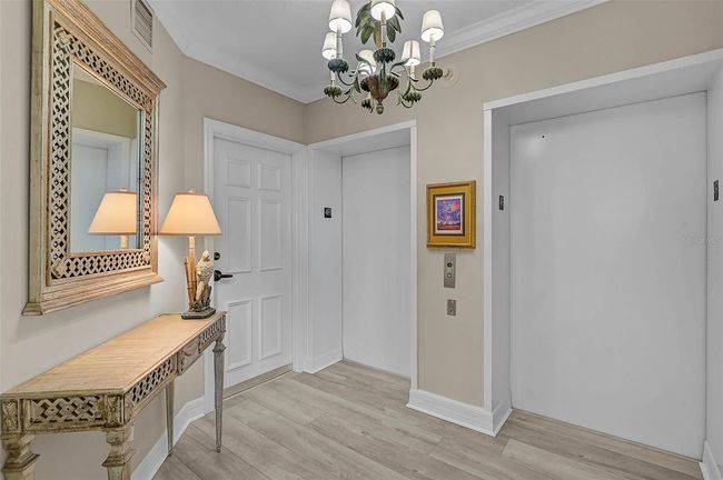 UNIT-404 - 385 N Point Rd, Condo with 3 bedrooms, 3 bathrooms and null parking in OSPREY FL | Image 5
