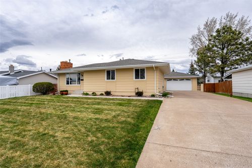 837 36th Ave Ne, Great Falls, MT, 59404-1124 | Card Image