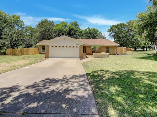 917 Bower Dr, Irving, TX, 75061-7913 | Card Image