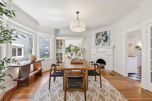 2607 Alcatraz Ave, Berkeley, CA, 94705-2702 | Card Image