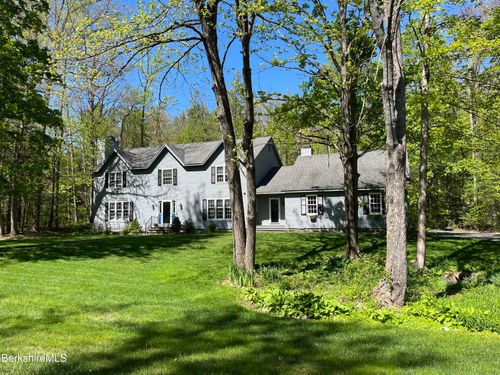 36 Dunmore Ct, Lenox, MA, 01240-2613 | Card Image