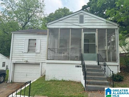 505 8th Ave, MIDFIELD, AL, 35228-2914 | Card Image