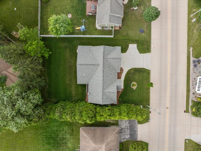 4821 W Custer St, House other with 3 bedrooms, 2 bathrooms and null parking in Manitowoc WI | Image 37