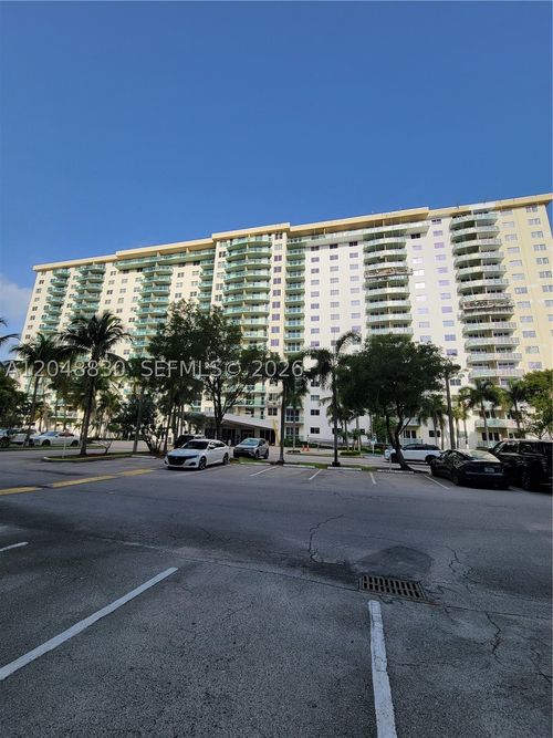 220-19390 Collins Ave, Sunny Isles Beach, FL, 33160-2229 | Card Image
