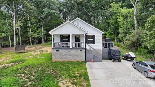 542 Oak Rd, Norwood, NC, 28128-7420 | Card Image