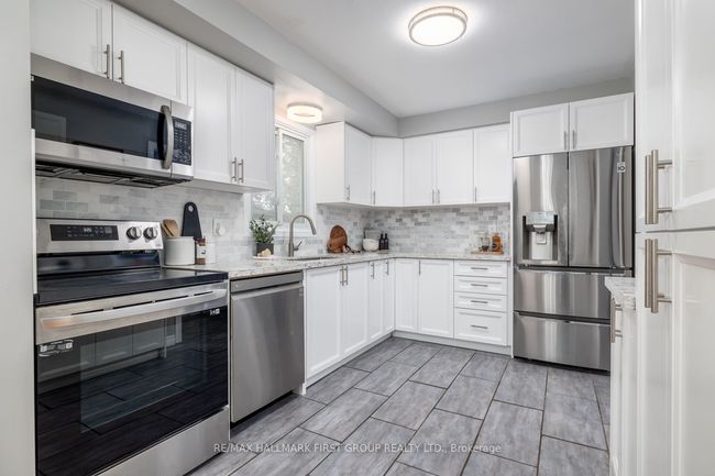 165 Iroquois Ave, House other with 4 bedrooms, 3 bathrooms and 4 parking in Oshawa ON | Image 15