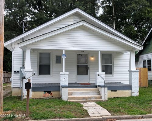 304 Reid St E, Wilson, NC, 27893-5430 | Card Image