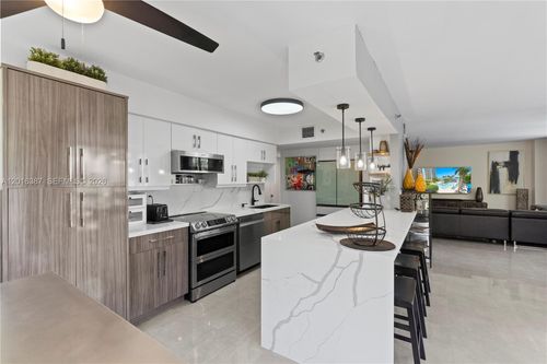 306-3600 Mystic Pointe Dr, Aventura, FL, 33180-2556 | Card Image