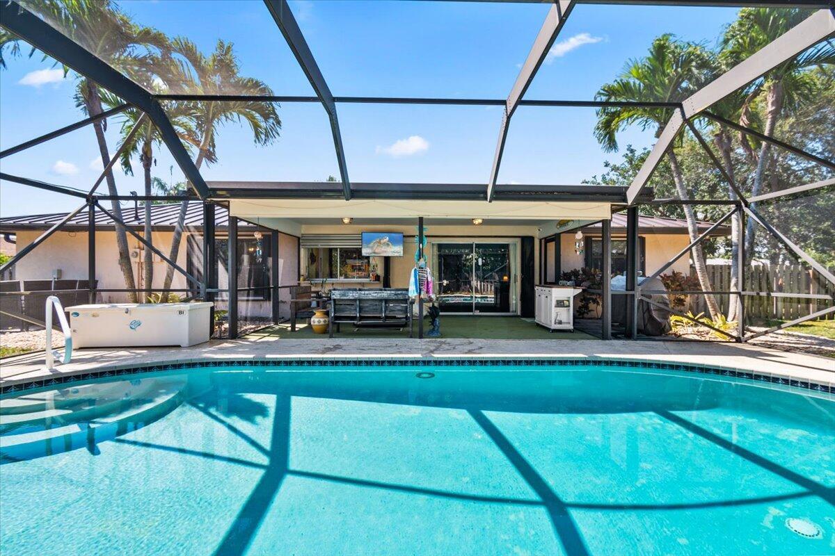 Coconut St, Hobe Sound, FL 33455