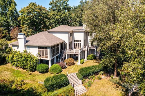 255 Charlotte Ann Ln, Hickory, NC, 28601-7845 | Card Image