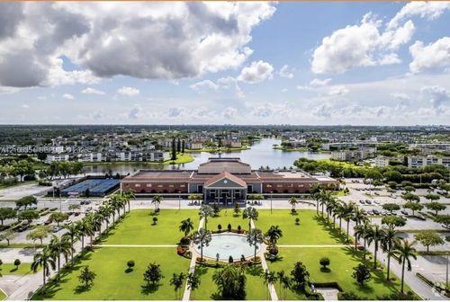 321-321 Fanshaw H, Boca Raton, FL, 33434-3051 | Card Image